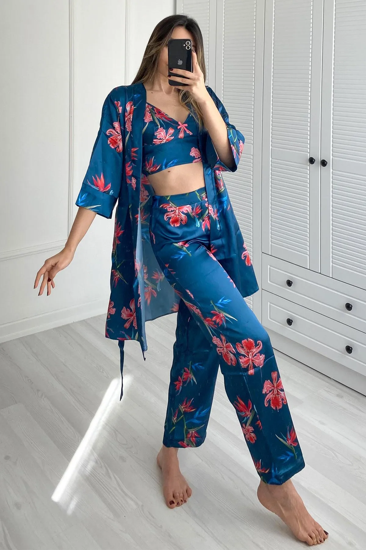 C&City  045 Gemustertes 3-teiliges Satin-Pyjama-Set für Damen, Türkis