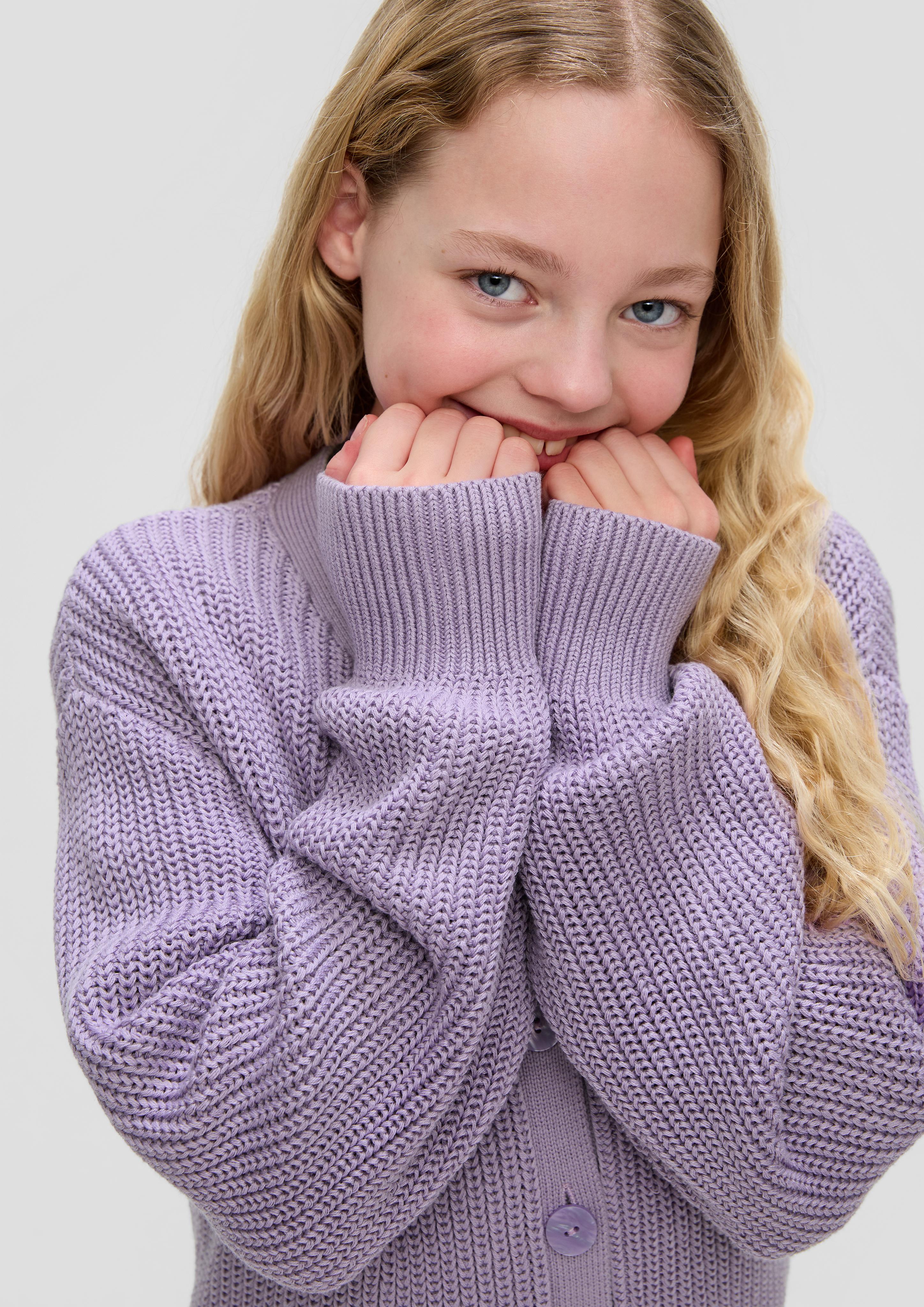 Strickjacke mit V-Ausschnitt  2142444-4704