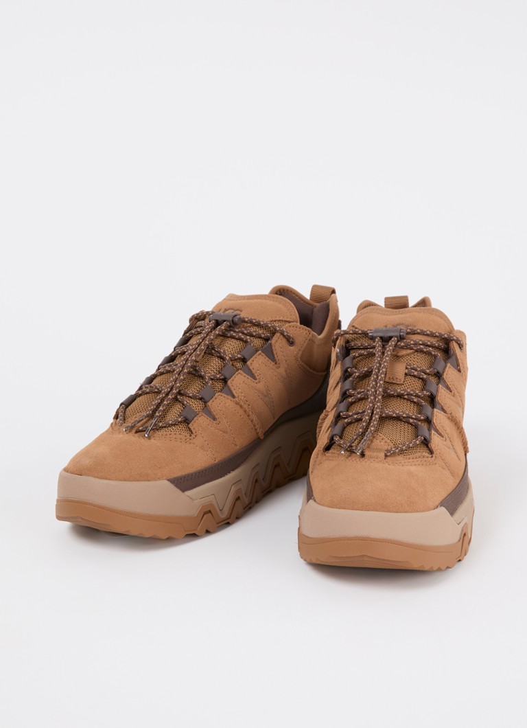 UGG Captrail zamšādas kedas ar sietiņa detaļām