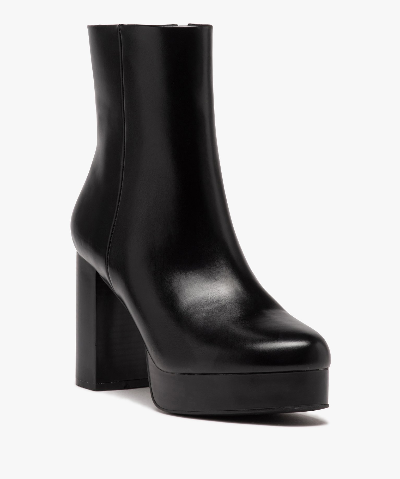 Boots femme unies à talon carré et semelle plateforme noir | GEMO