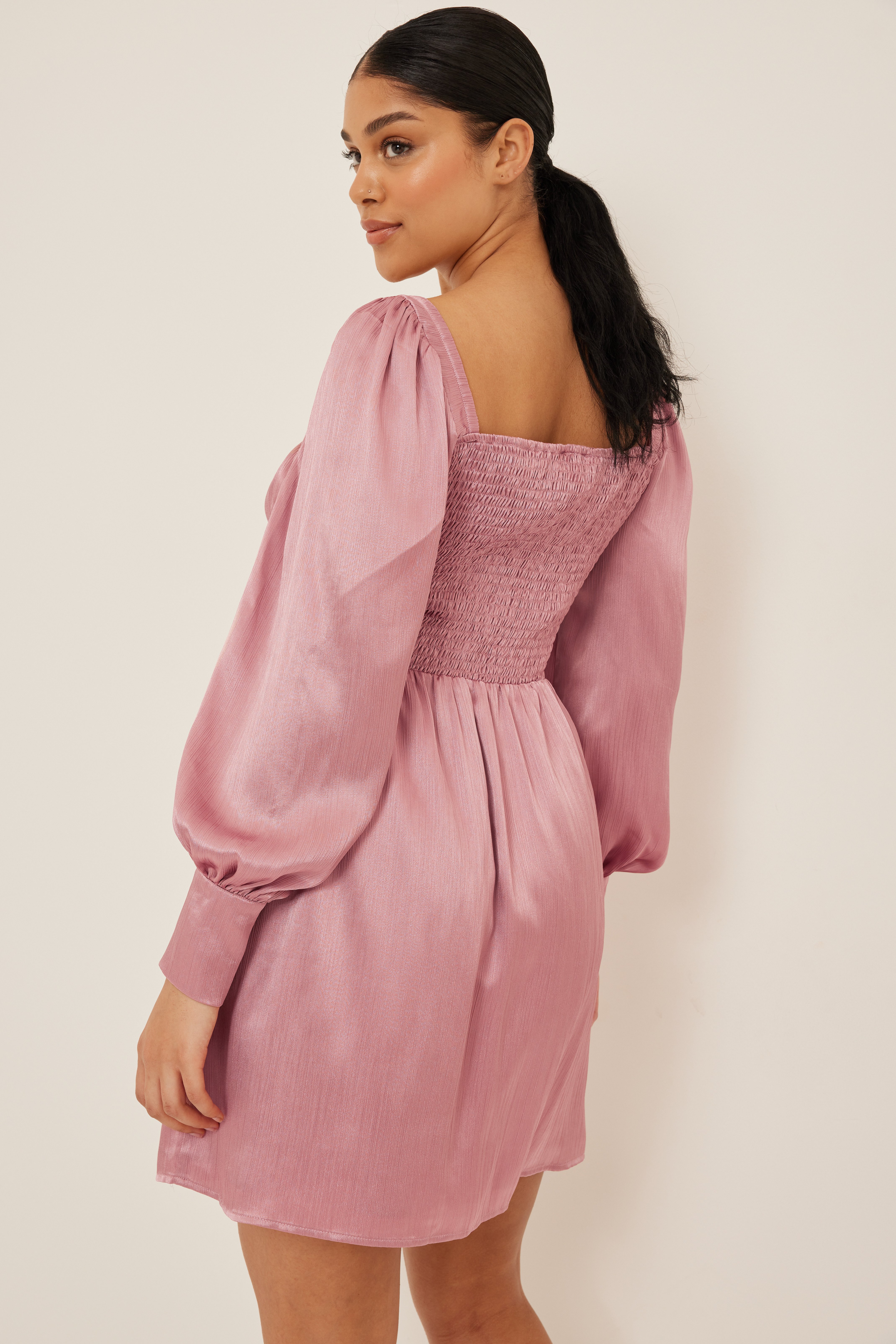 Satin Minikleid