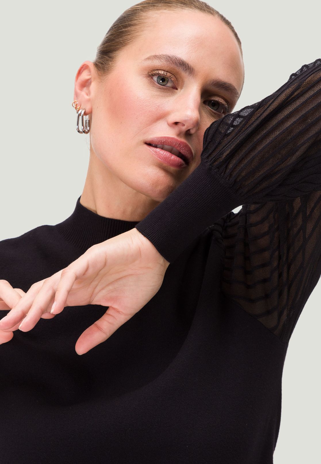 Rollkragenshirt transparente Ärmel