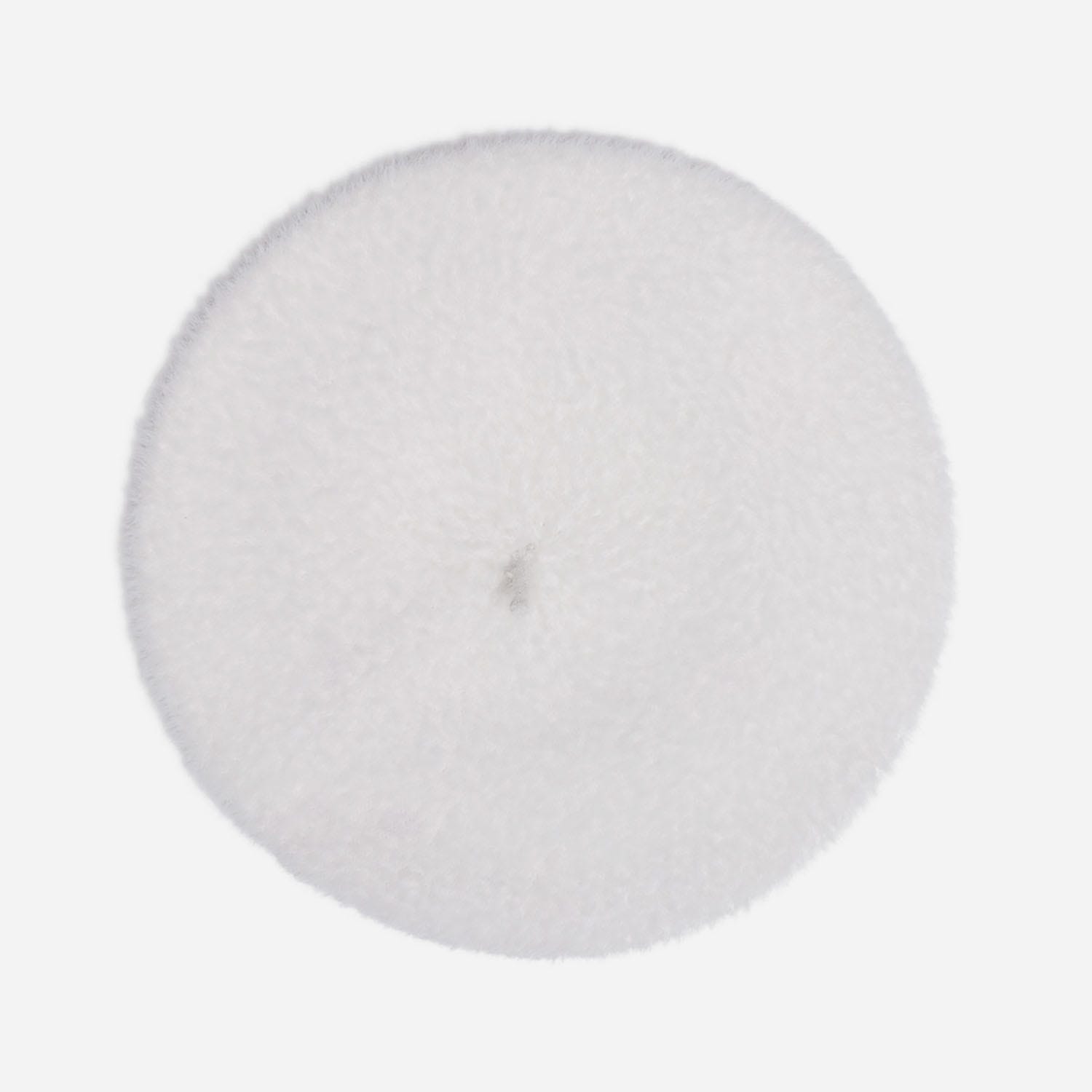 Béret blanc en maille duveteuse