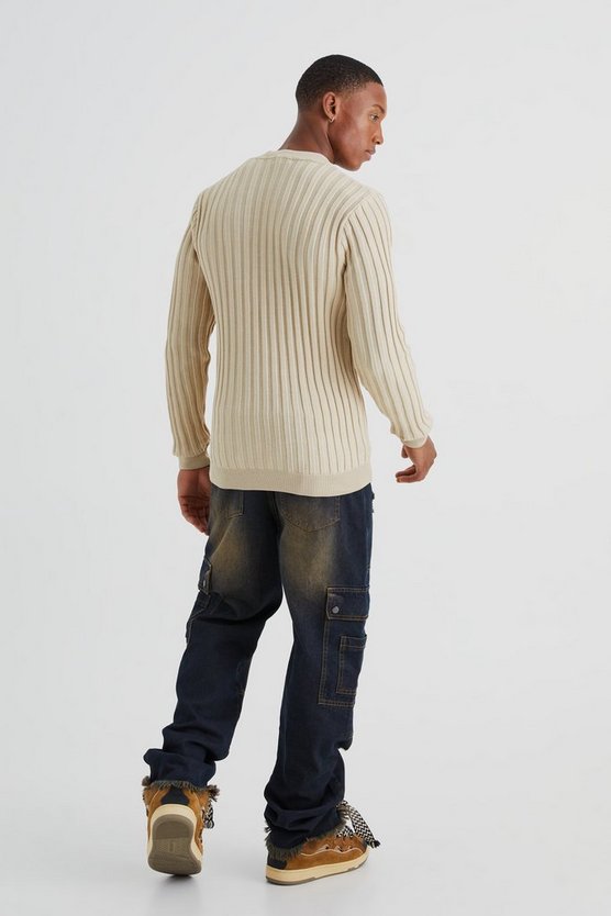 Langärmliger gerippter Muscle-Fit Pullover
