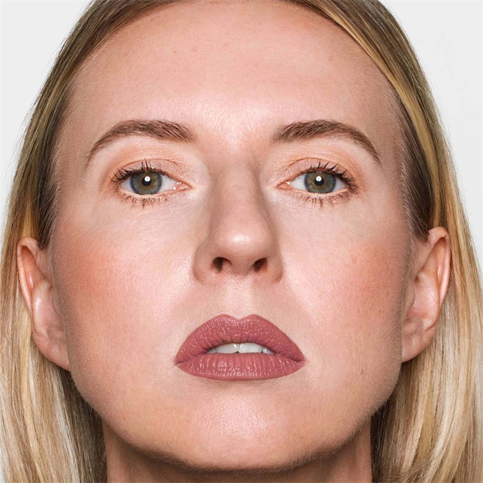 Velvet Love Matte Hyaluronic Lipstick