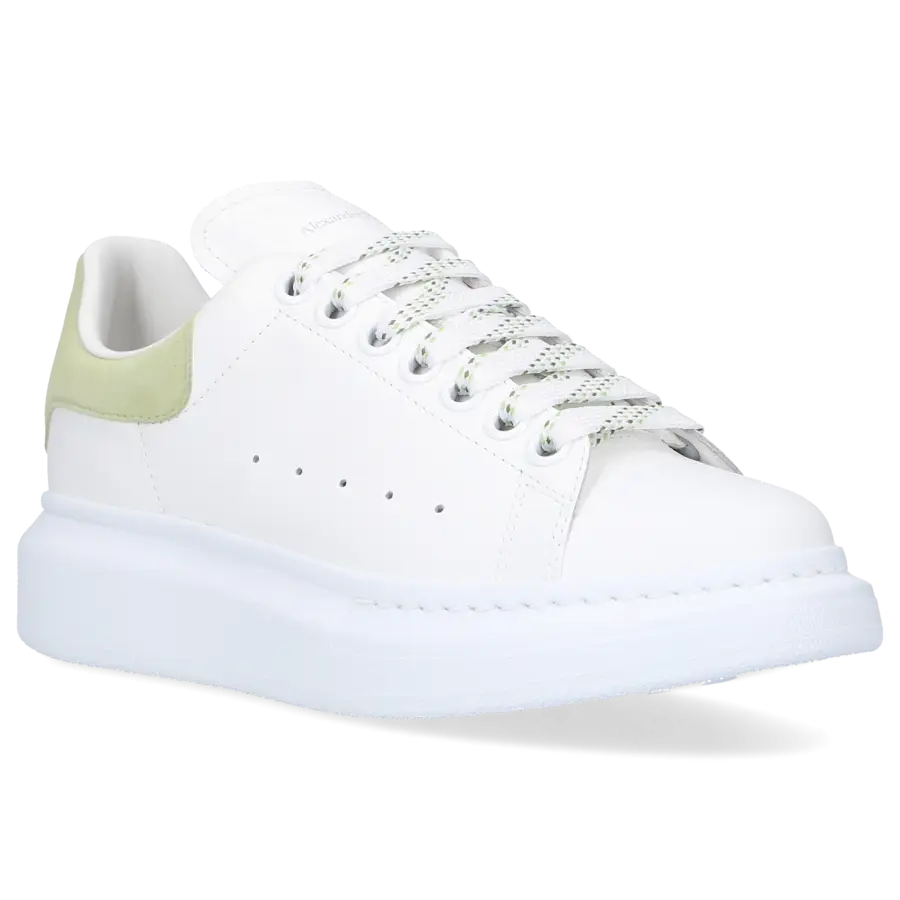 Alexander McQueen - Sneaker low LARRY Kalbsleder - weiß