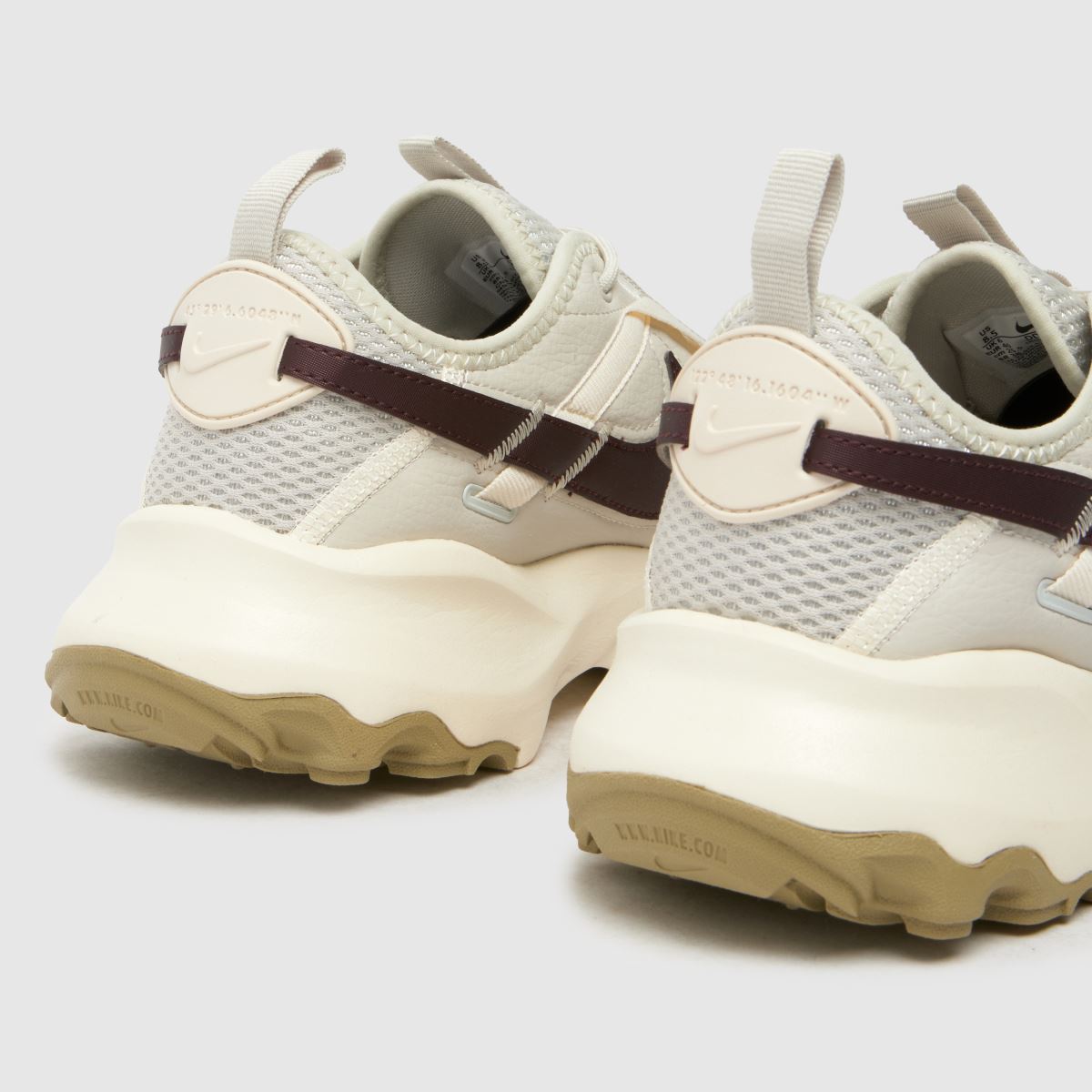 Nike TC 7900 sportcipő fehér és bordó színben