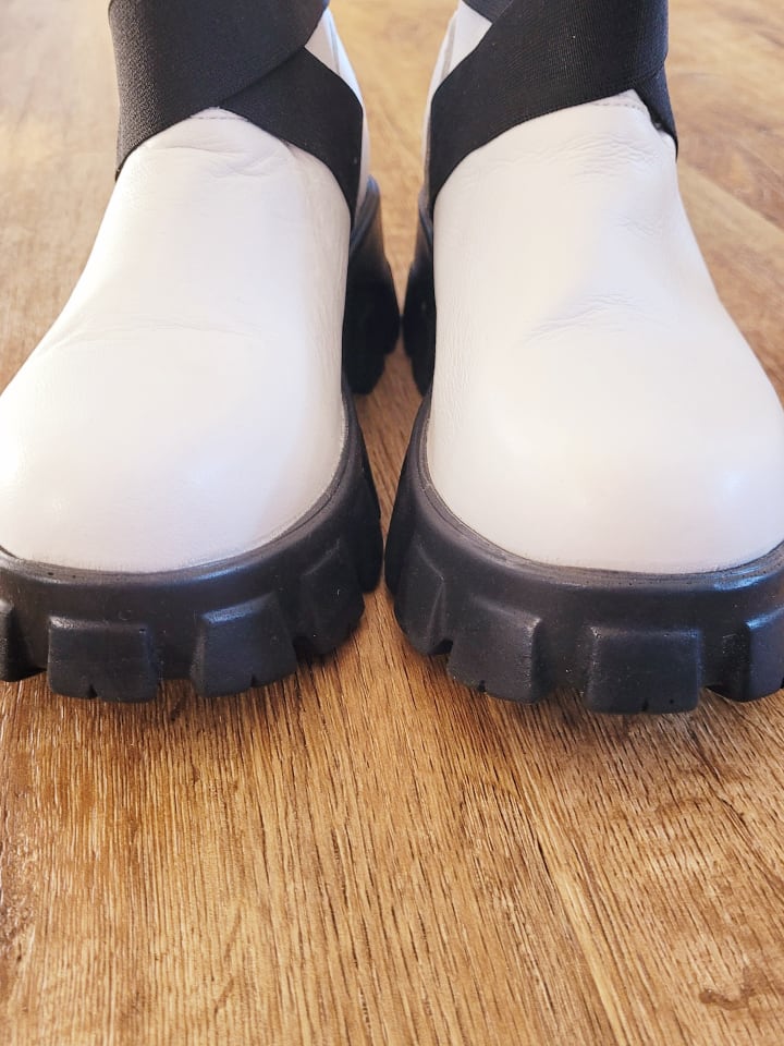 Noosy Leder-Boots in Weiß/ Schwarz günstig kaufen 36