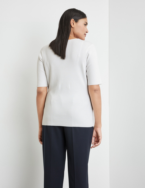 Rippstrickpullover mit halbem Arm