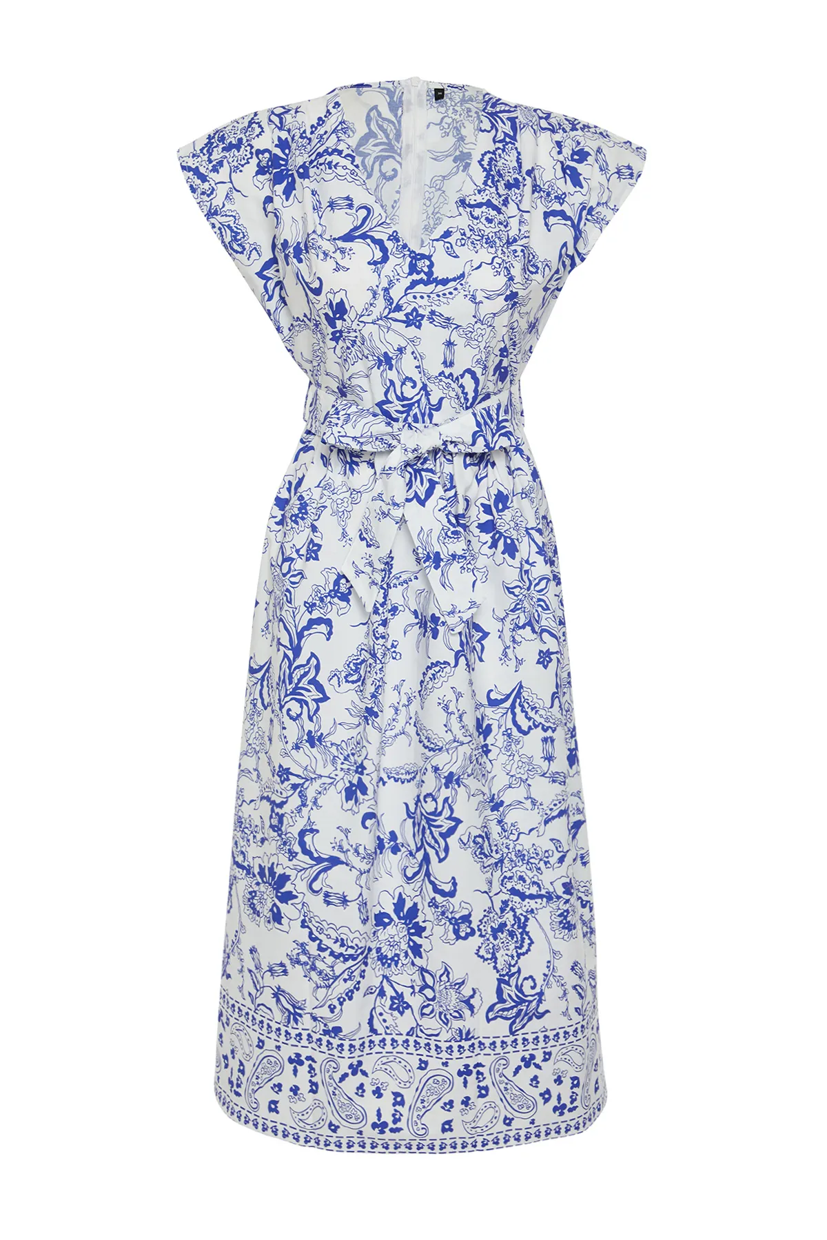 Trendyol Collection  Blaues Midikleid mit V-Ausschnitt und Gürtel und Blumenmuster - 100 % Baumwolle TWOSS24EL00534