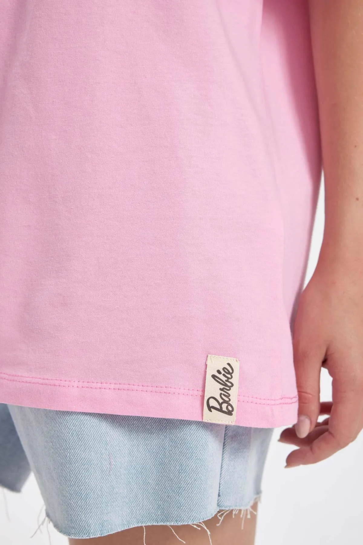 DeFacto  Cooles Barbie-T-Shirt mit Übergröße und Aufdruck, kurzärmelig, B1093ax23hs
