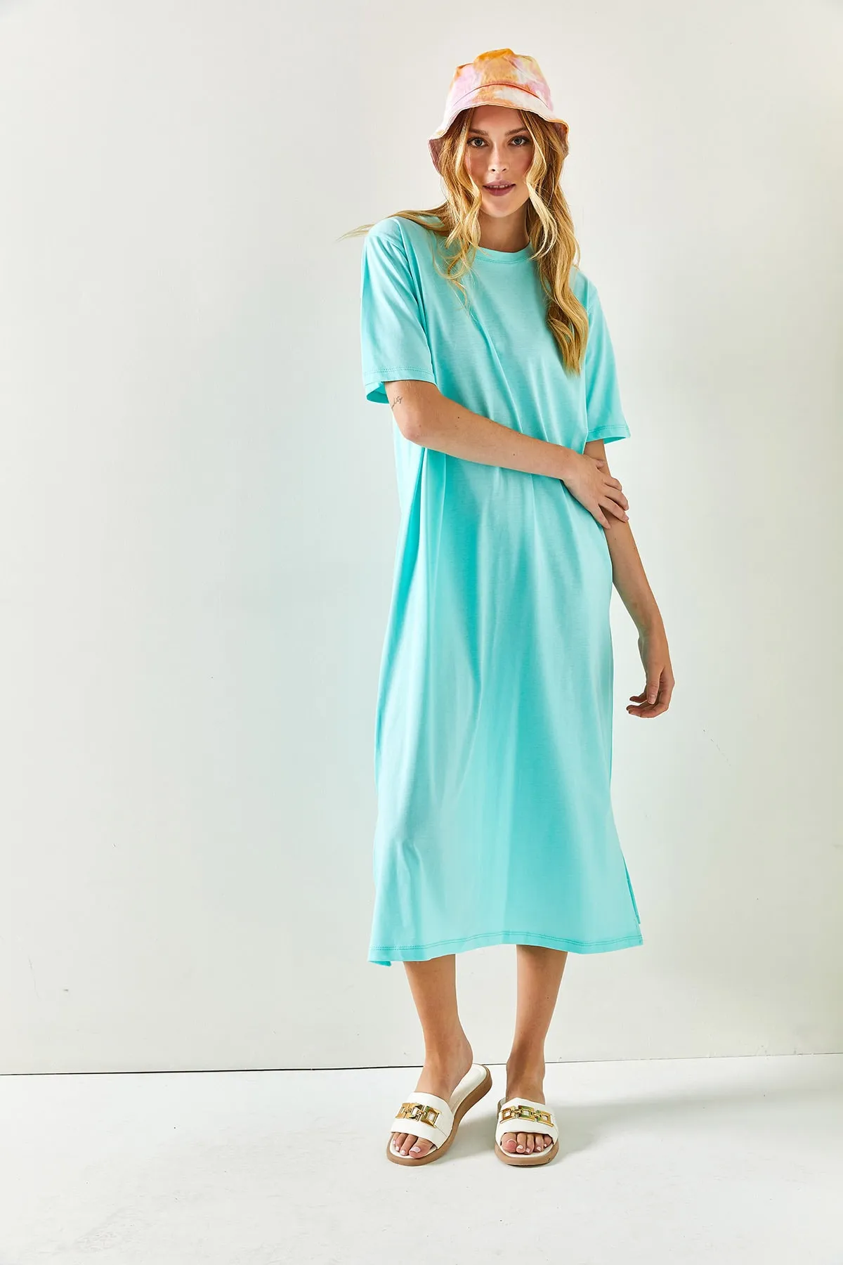 Olalook  Mintgrünes Oversize-Baumwollkleid für Damen mit Seitenschlitzen ELB-19001880