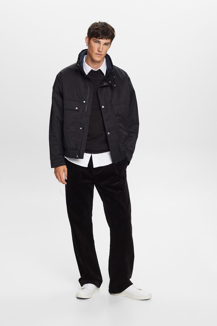 Cordhose mit weitem Beim