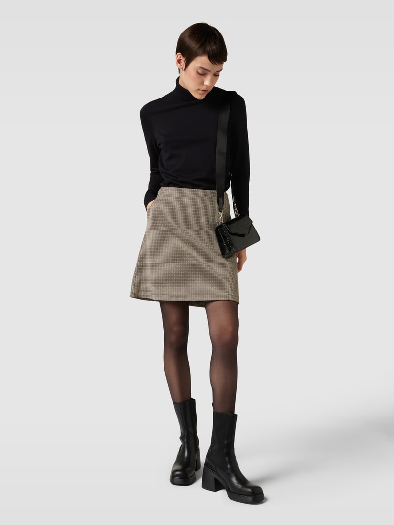 Longsleeve mit Rollkragen in schwarz