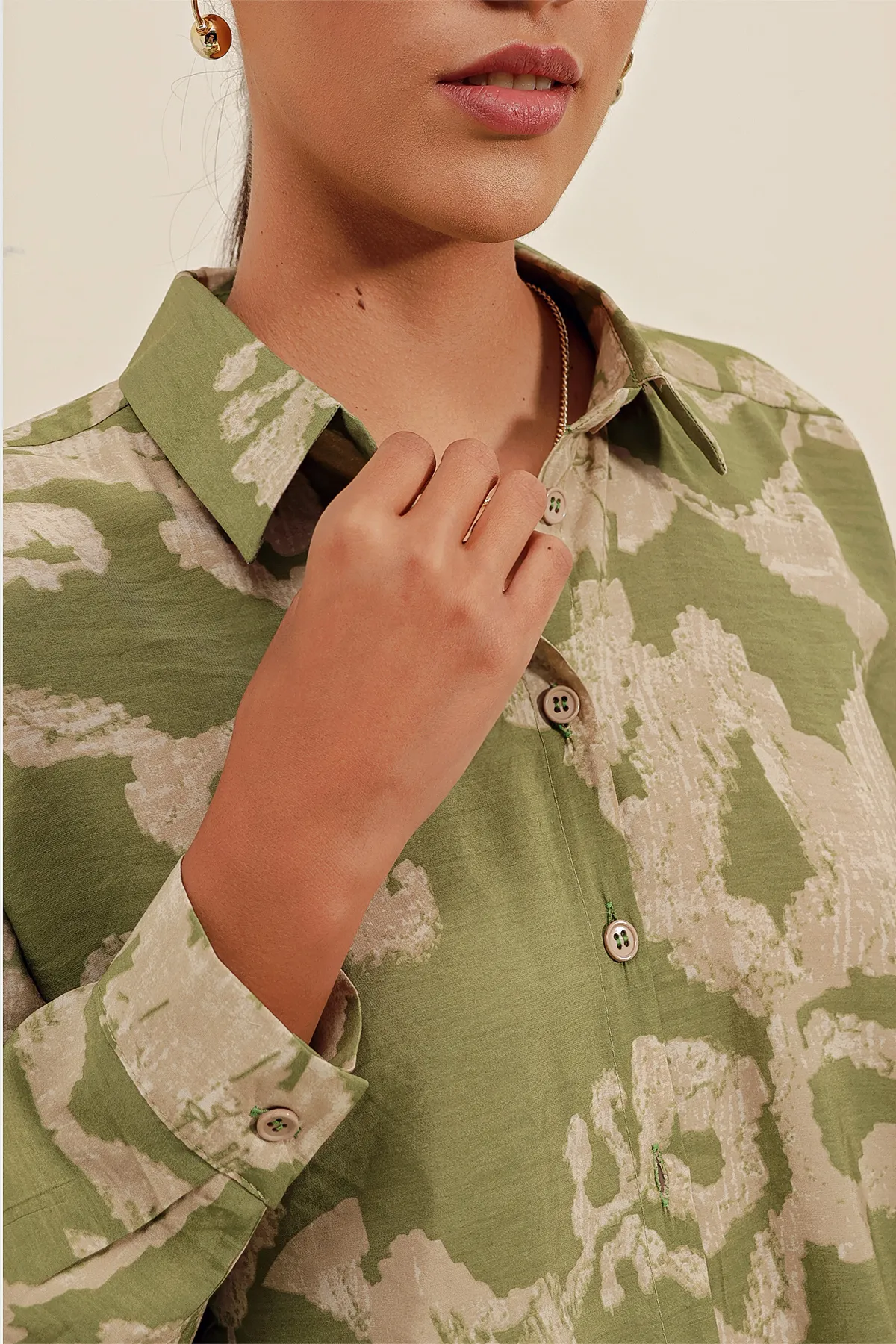 Bigdart  3900 Oversize Long Basic Shirt – V. Grün