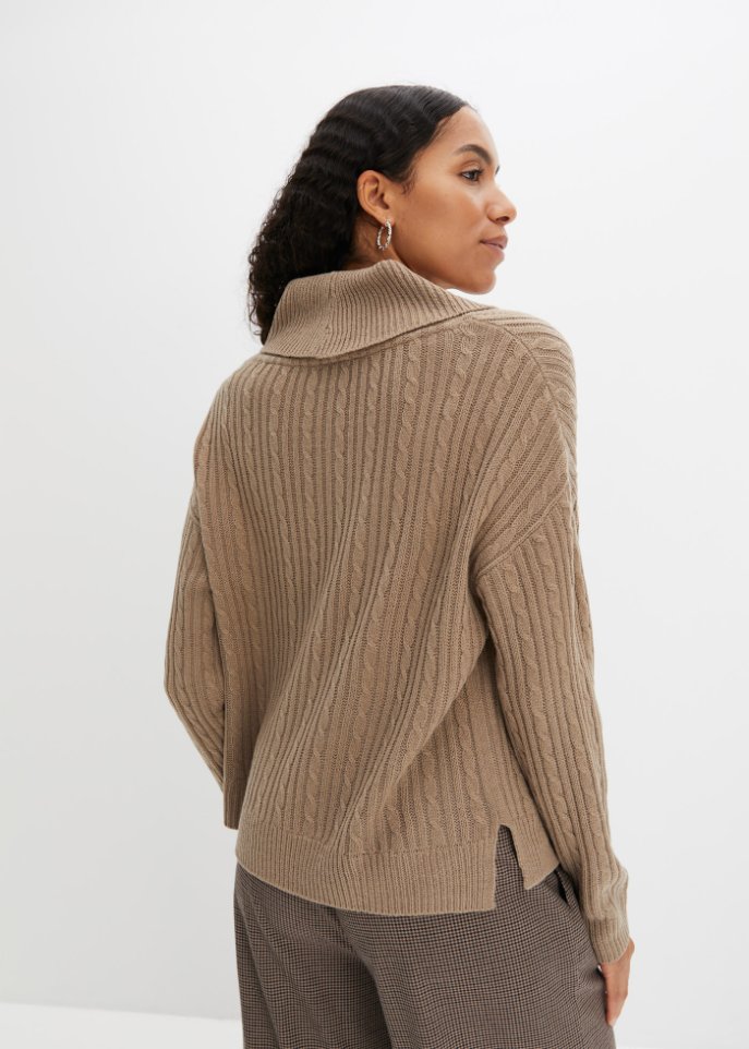 Pullover mit V-Ausschnitt und Seitenschlitzen