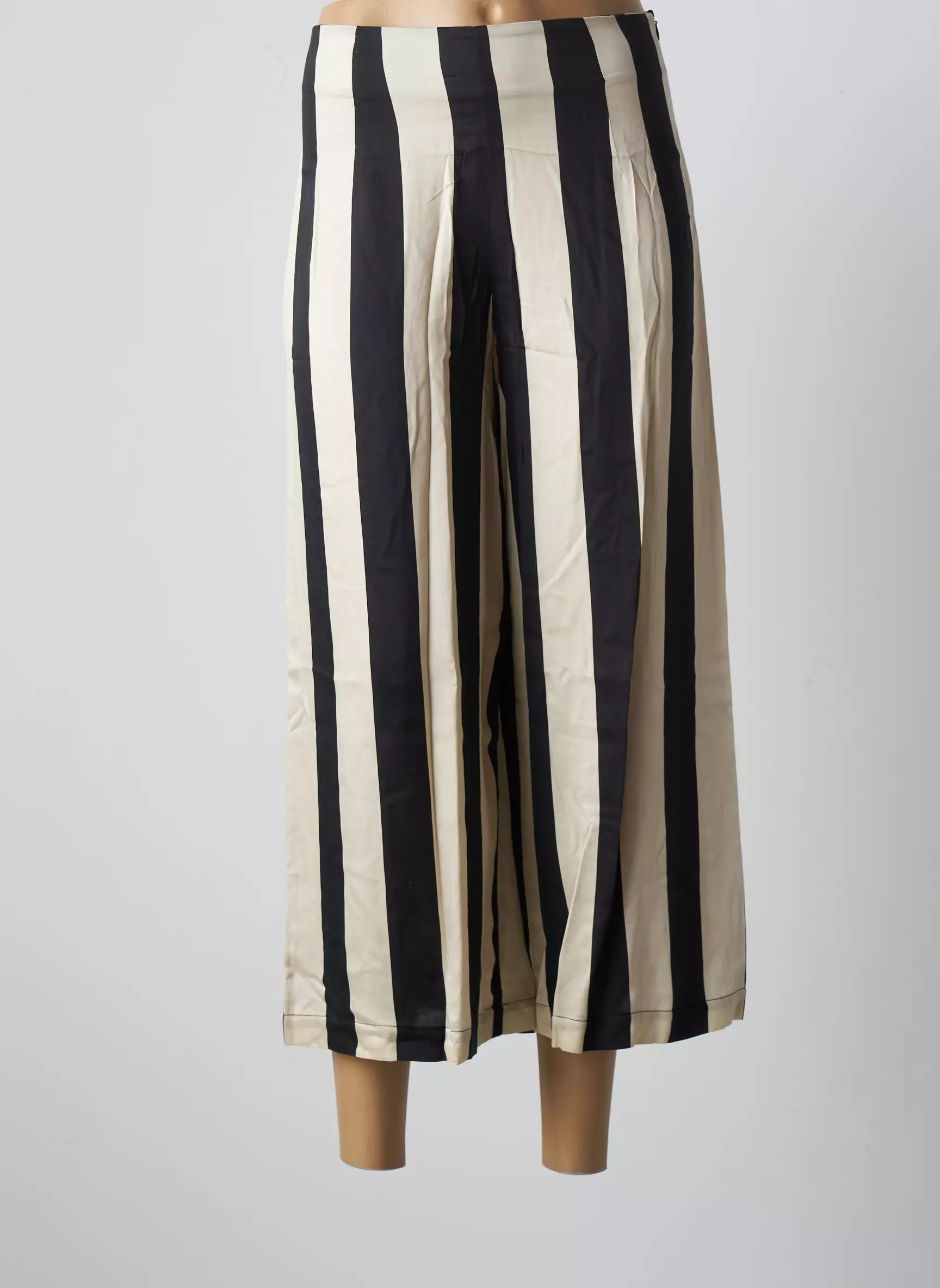 Paul Brial Pantacourts Femme couleur noir
