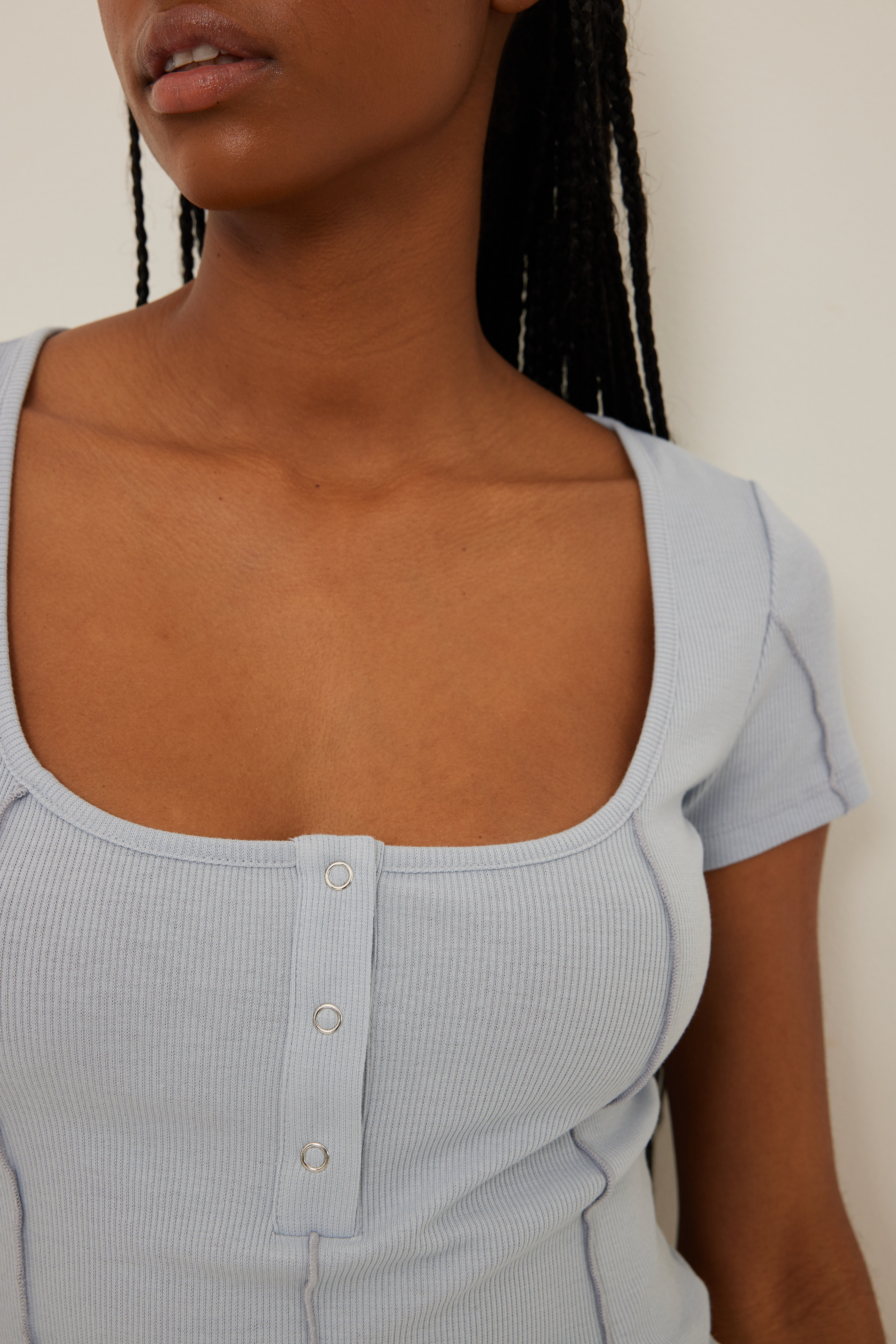 Top mit Nahtdetail