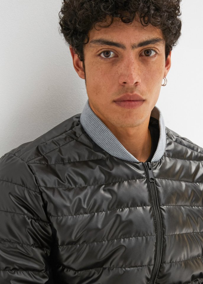 Steppjacke mit Kapuze
