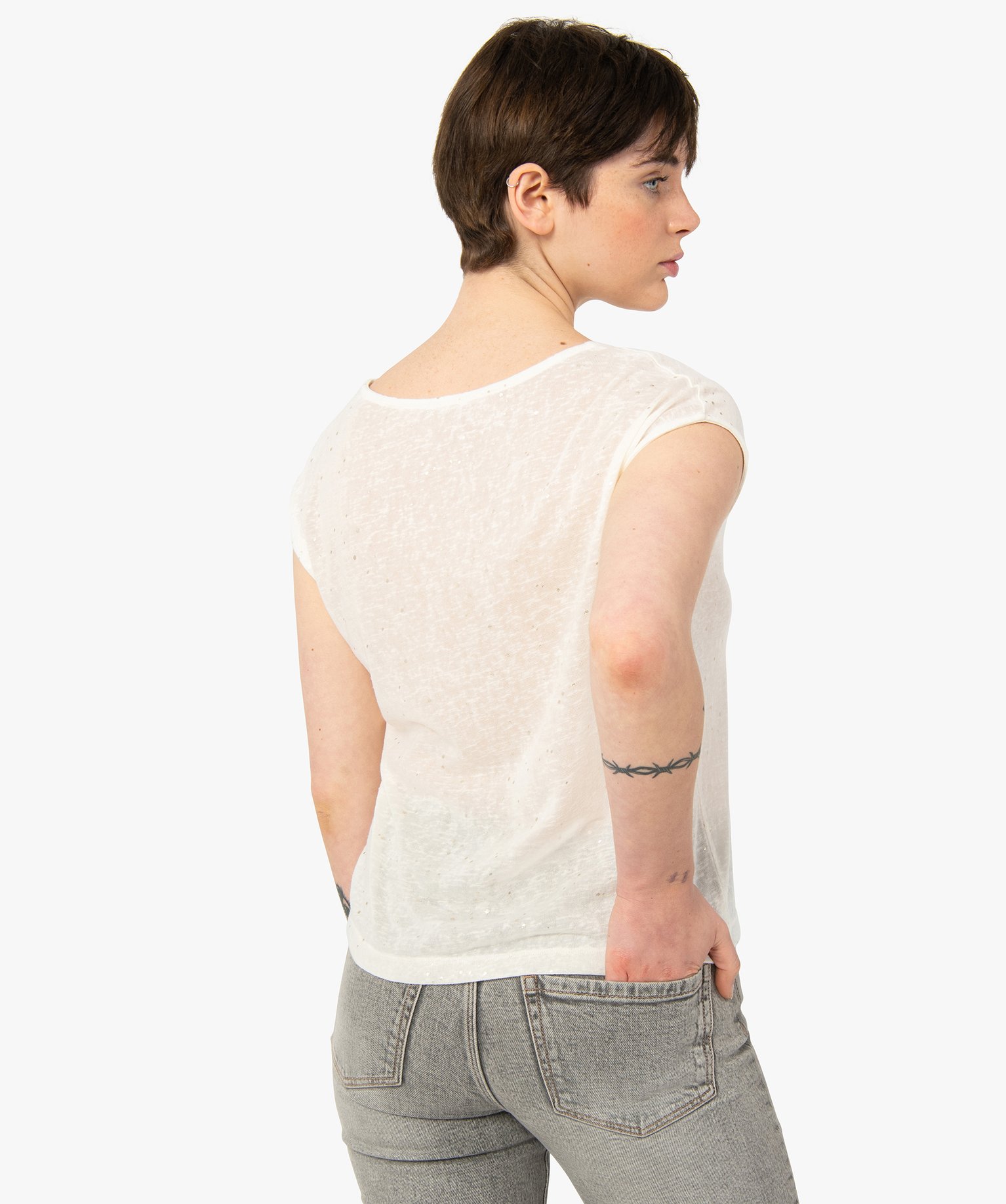 Tee-shirt femme sans manches en maille à motifs brillants ecru | GEMO