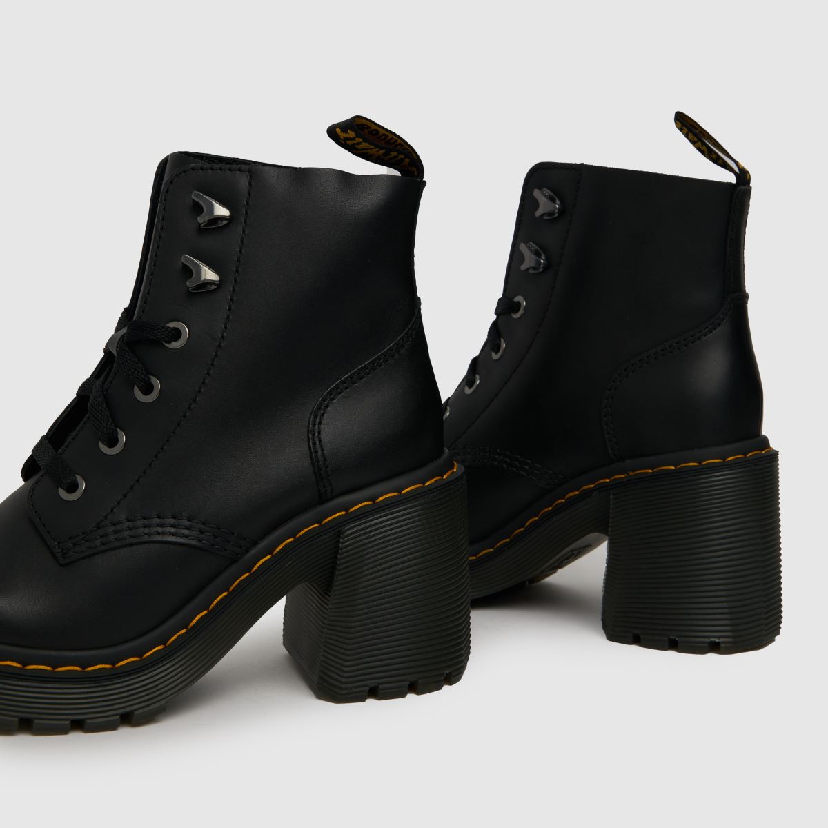 Dr Martens – Svarta Jesy-stövlar