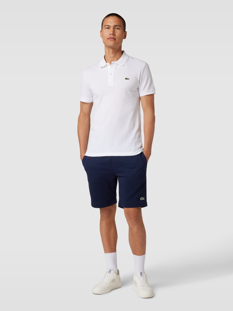 Sweatshorts mit Label-Applikation in marineblau