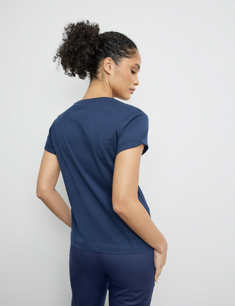 T-Shirt mit kleiner Stickerei
