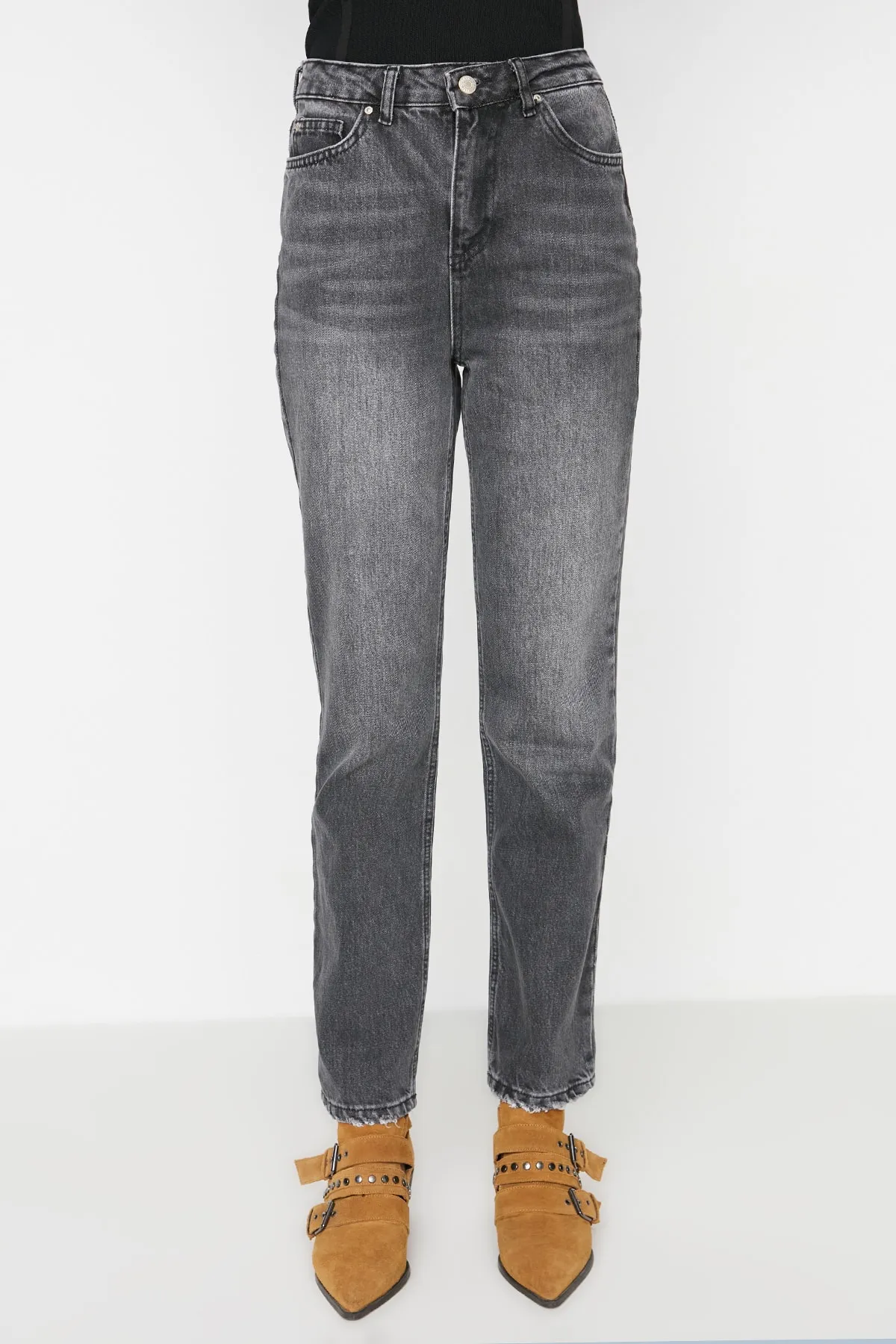 Trendyol Collection  Anthrazitfarbene Bootcut-Jeans mit hoher Taille TWOSS21JE0035