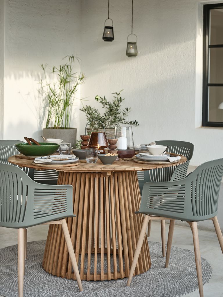 UDBYNEDER Stół ogrodowy UDBYNEDER Ø120 teak