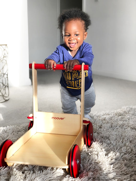 MOOVER Toys Baby Lauflernwagen (natur) / baby-walker natural
