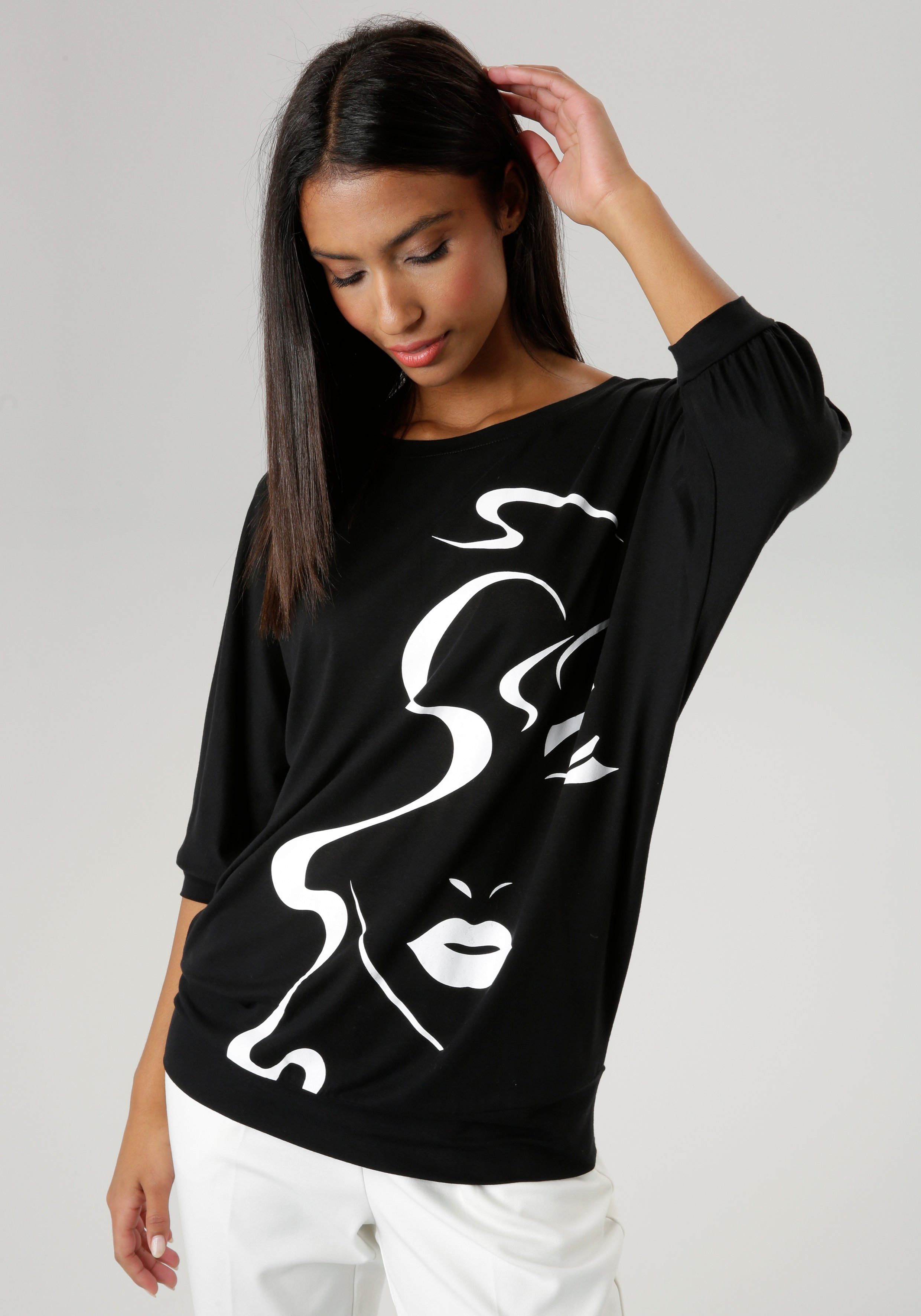 Aniston SELECTED Fledermausshirt mit abstraktem Gesichtsdruck - NEUE KOLLEKTION