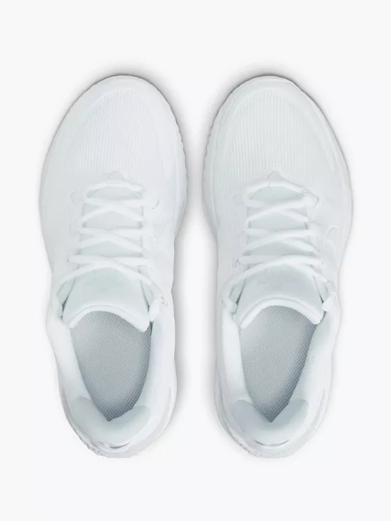 Nike Laufschuh STAR RUNNER 4 NN
