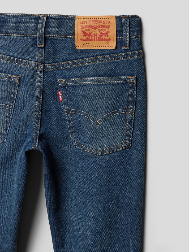 Slim Tapered Fit Jeans mit Label-Detail Modell '512' in blau