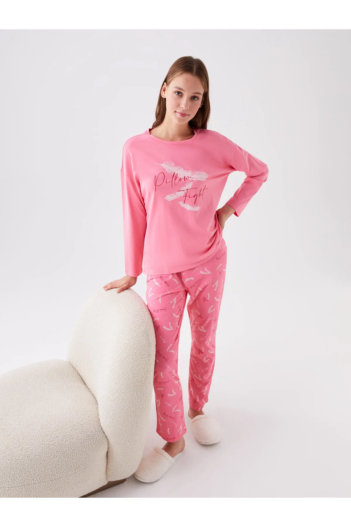 LC Waikiki  Bedrucktes Langarm-Damenpyjama-Set mit Rundhalsausschnitt