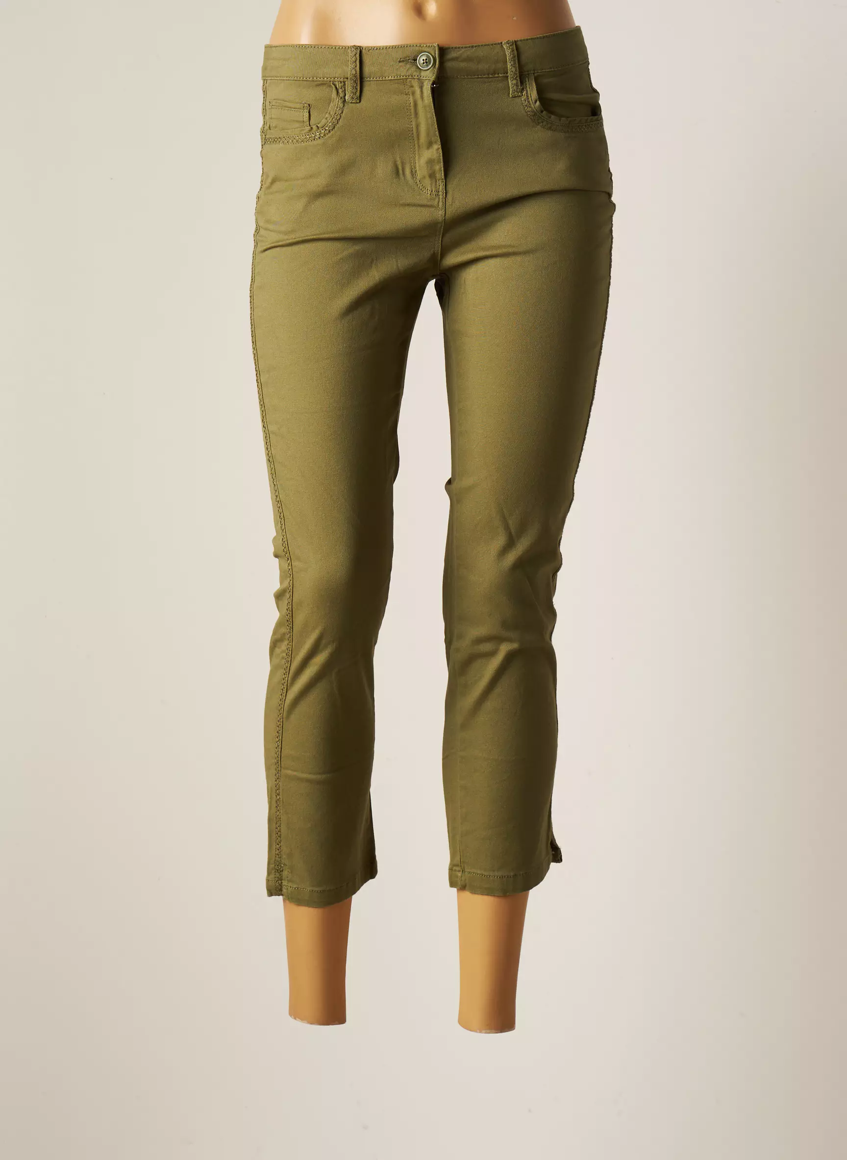 C Est Beau La Vie Pantacourts Femme couleur vert