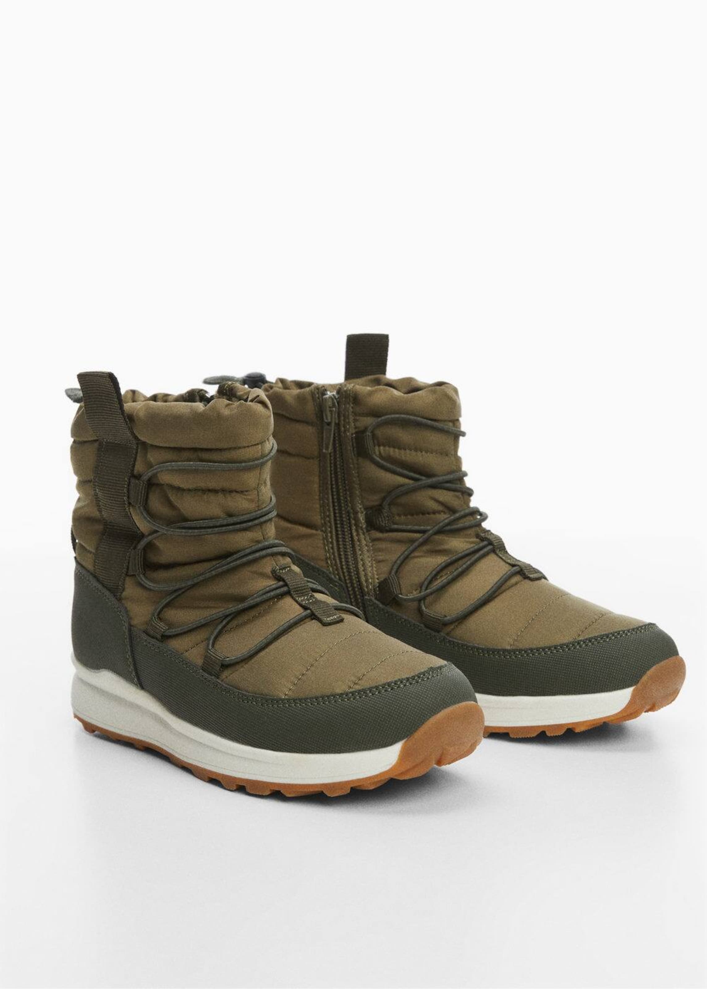 Boots 'Adam'