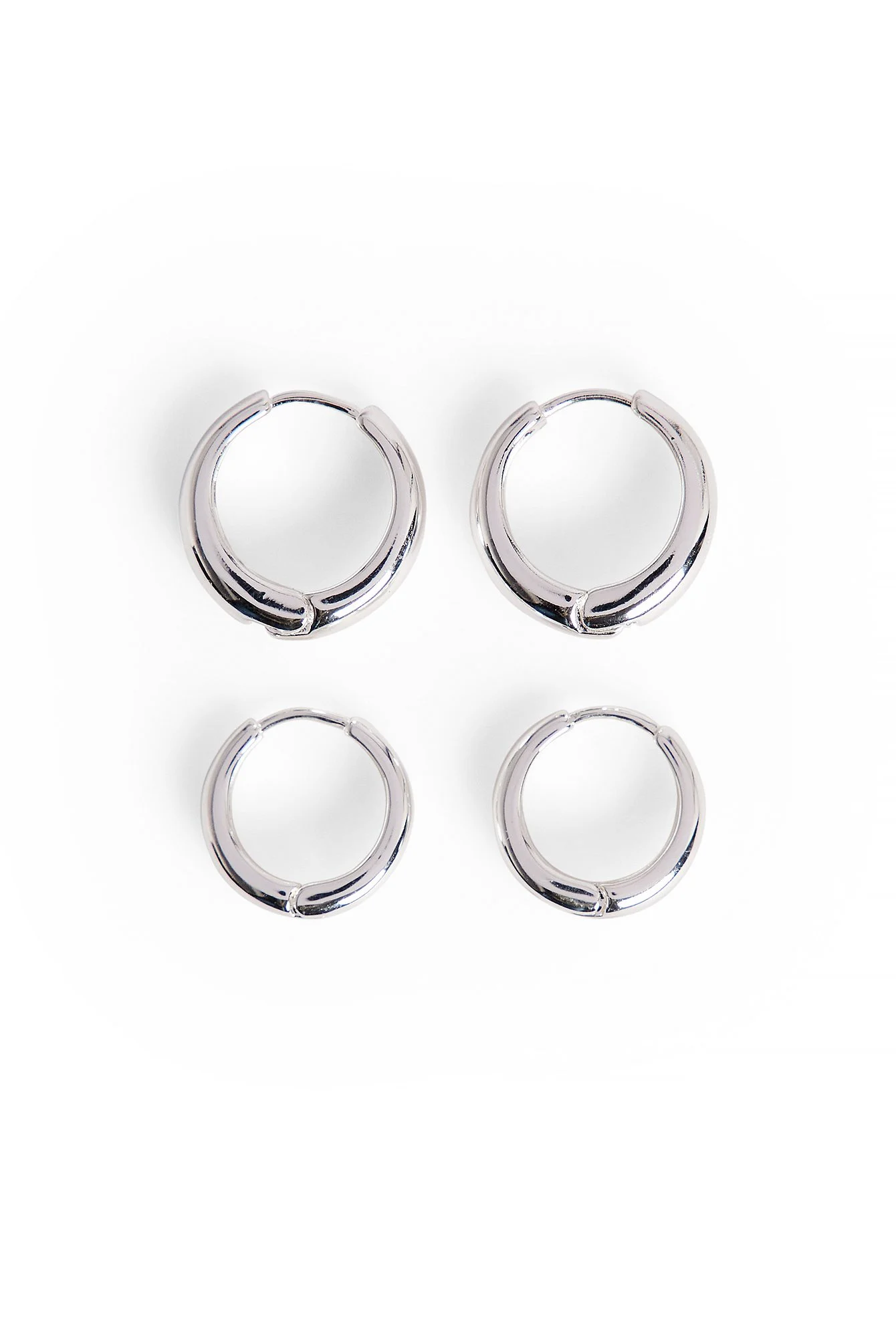 2er-Pack versilberte Chubby-Ohrreifen