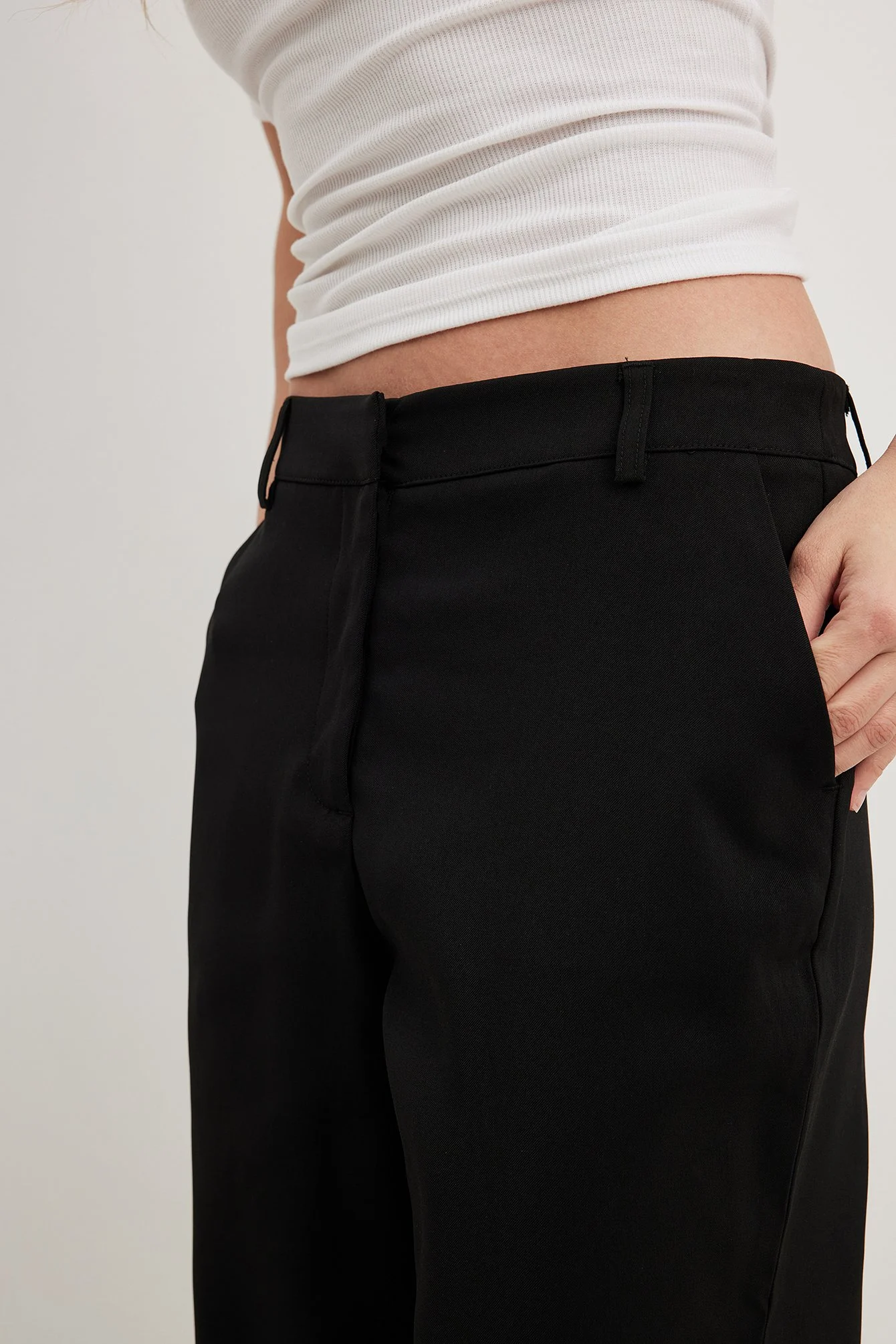 Taillierte Anzughose mit mittelhoher Taille