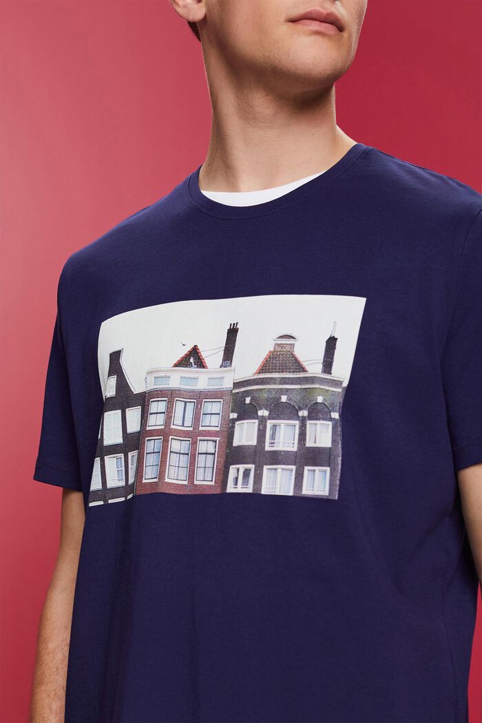 Rundhals-T-Shirt mit Print, 100 % Baumwolle