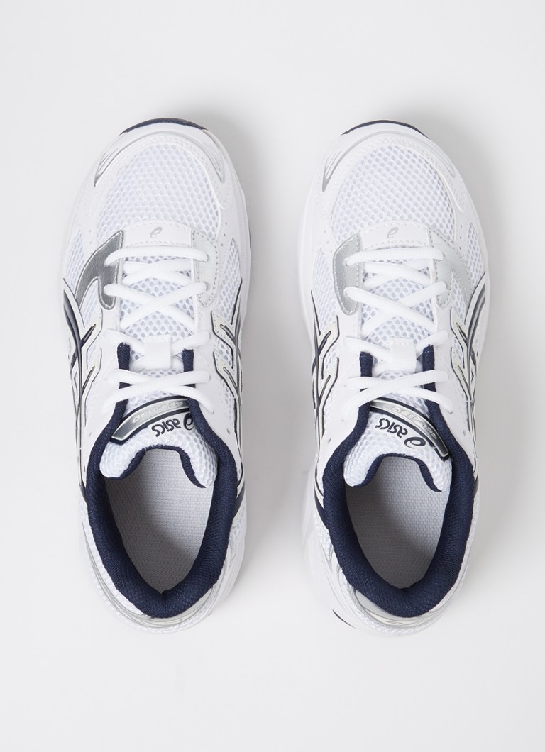 Detalii din plasă pe pantofii ASICS Gel-1130