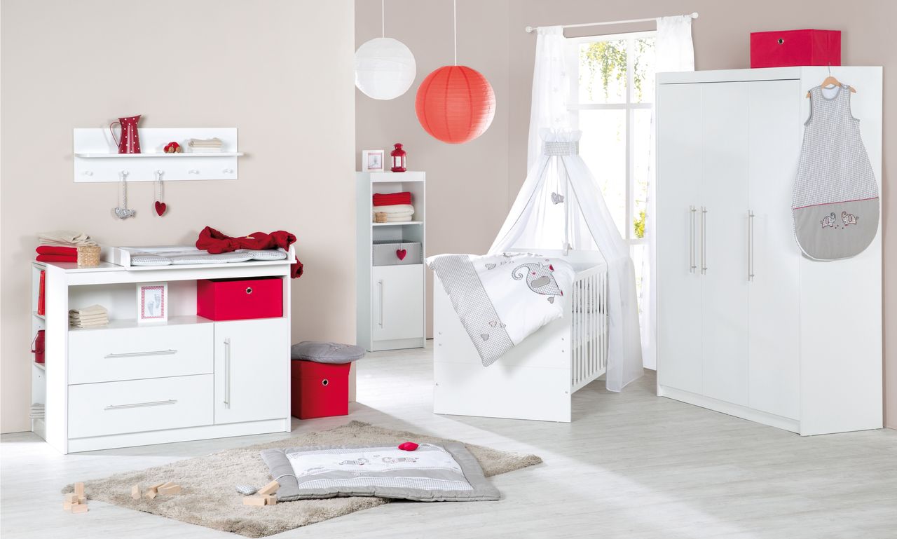 Roba Zimmerset 'Maren', inkl. Kombi-Bett 70 x 140 cm, Wickelkommode breit & Schrank 3-türig Weiß