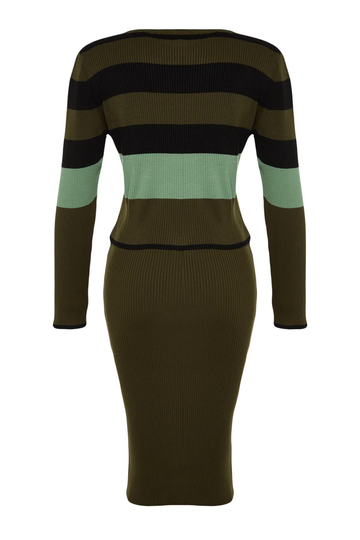 Trendyol Collection  Khakifarbenes Strickoberteil und -unterteil im Blockfarbendesign TWOAW24AU00104