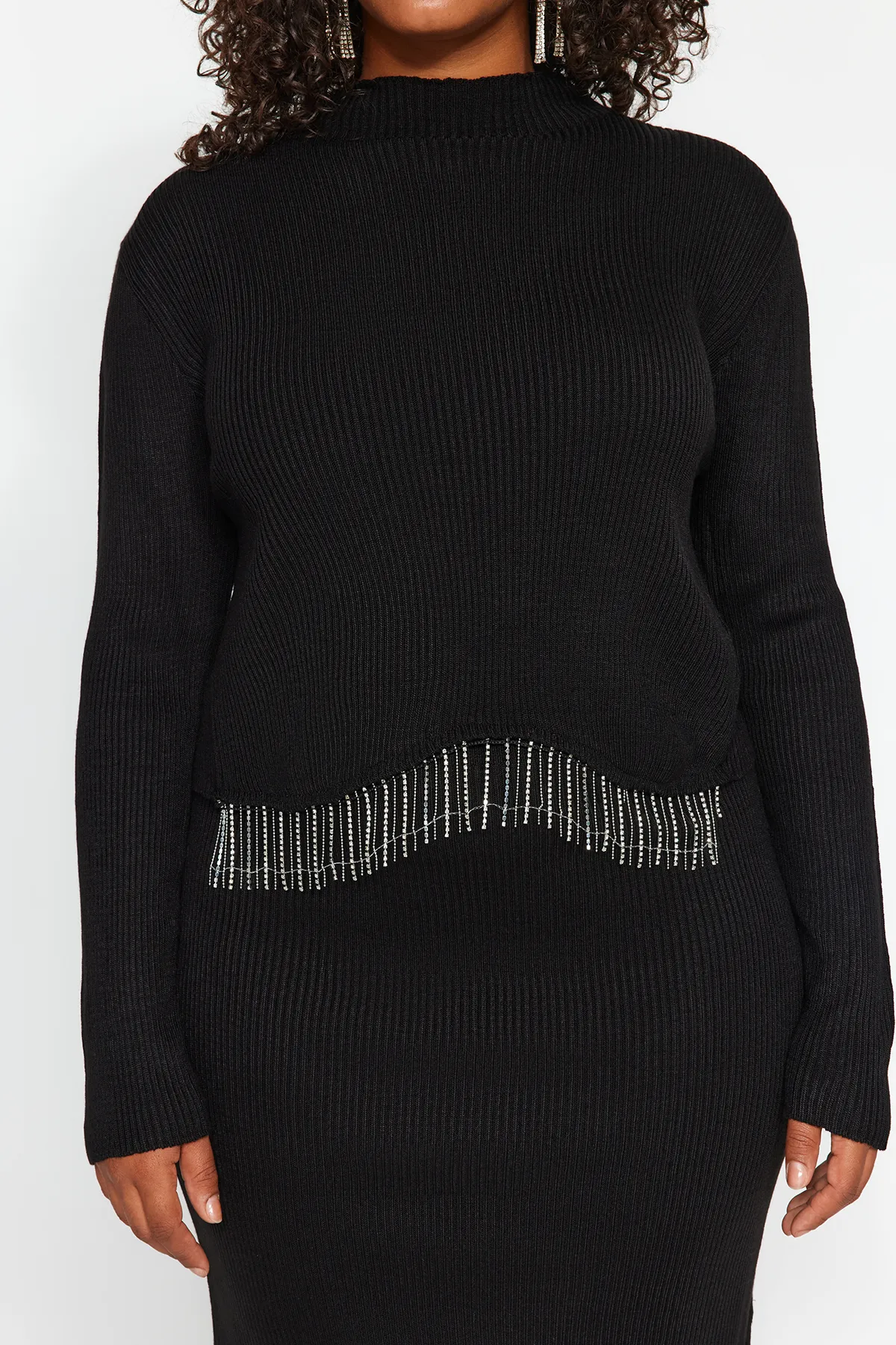 Trendyol Curve  Schwarzes Strickoberteil und -unterteil-Set mit Steindetail TBBAW24CP00000
