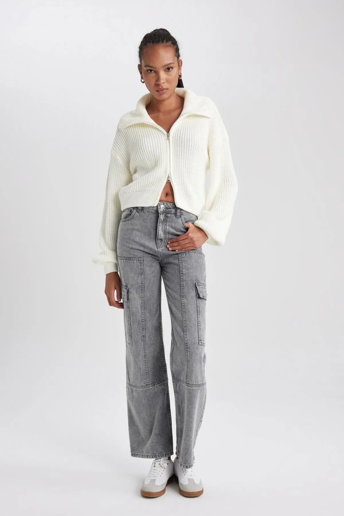 DeFacto  Slim-Fit-Strickjacke mit Polokragen und Reißverschluss