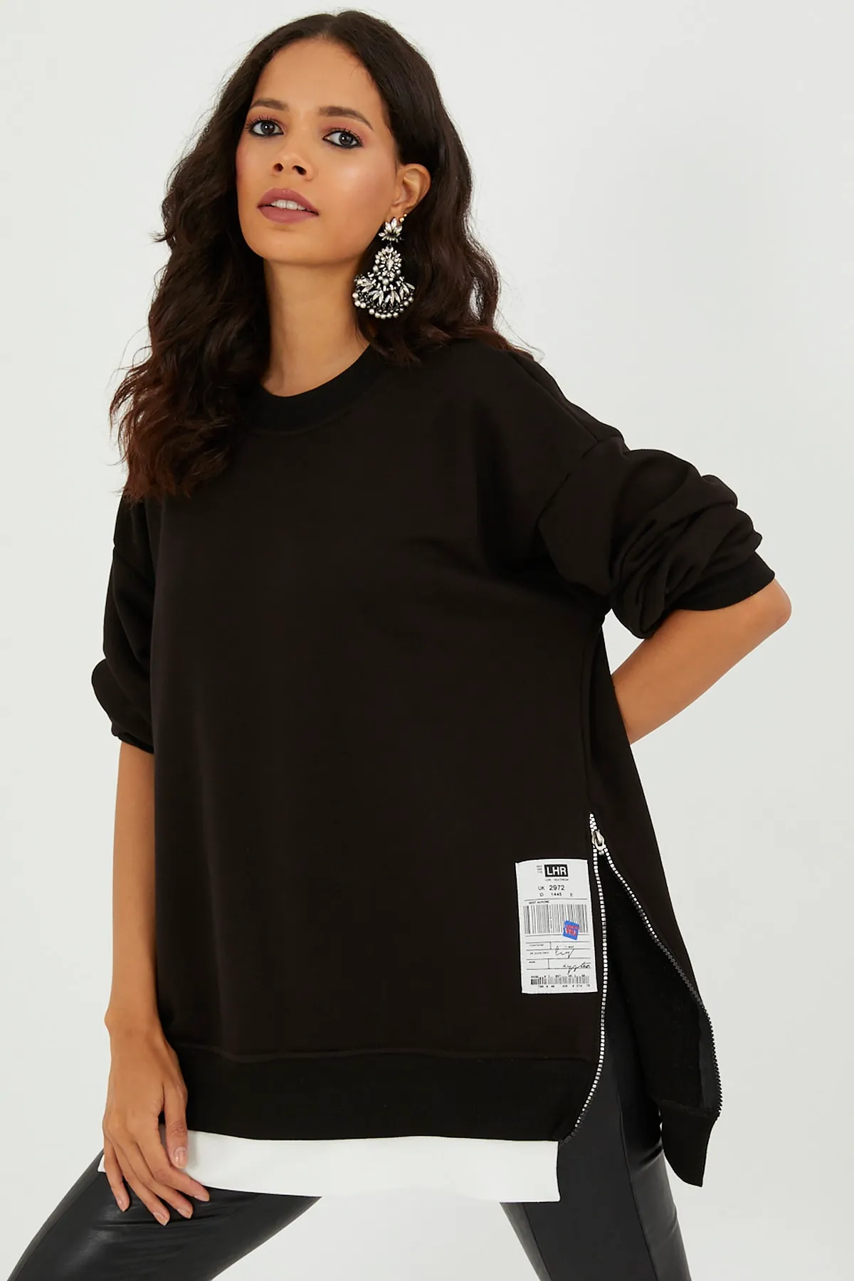Cool & Sexy  Schwarzes Oversize-Sweatshirt mit seitlichem Reißverschluss für Damen BK231095