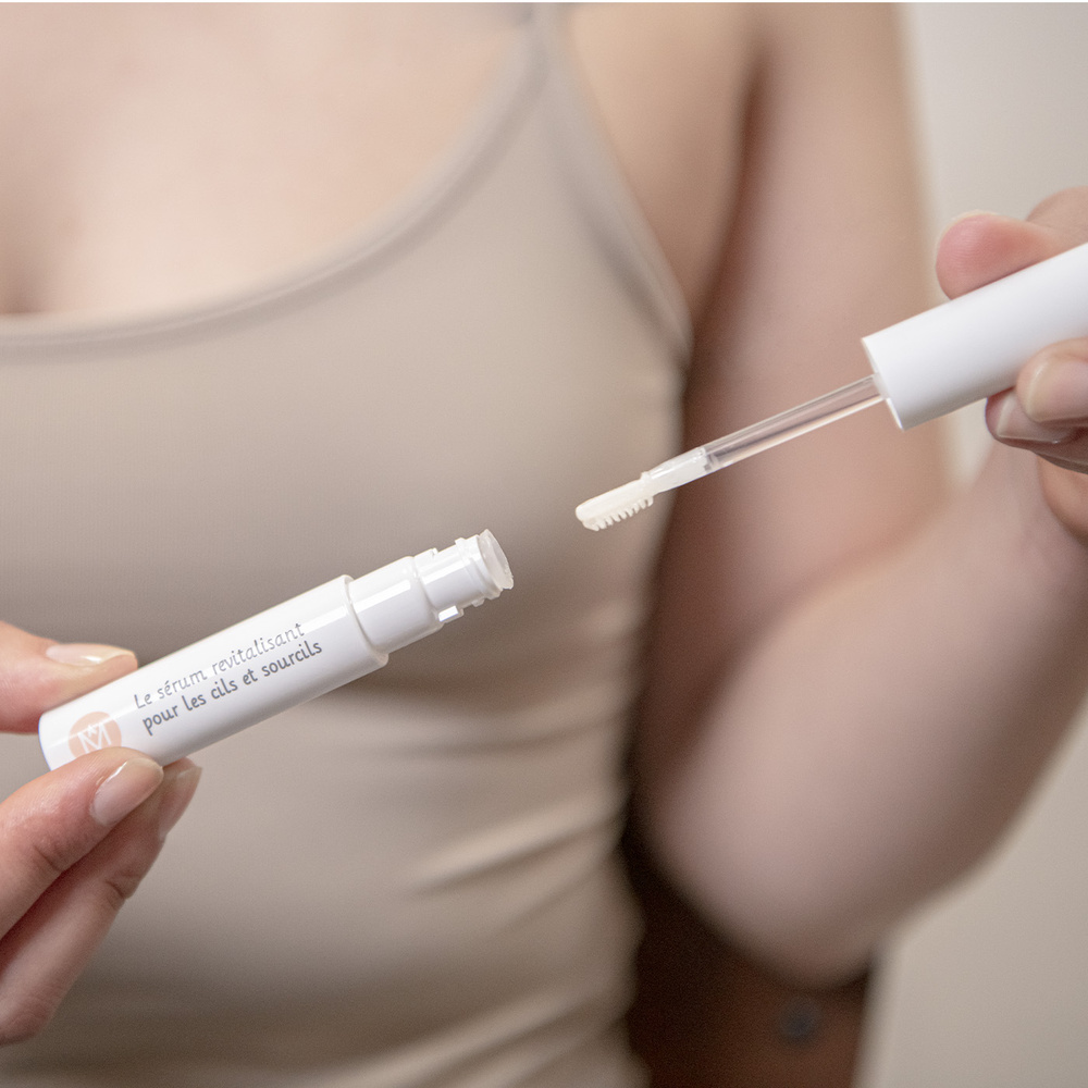 Même Sérum revitalisant pour les cils et sourcils Sérum