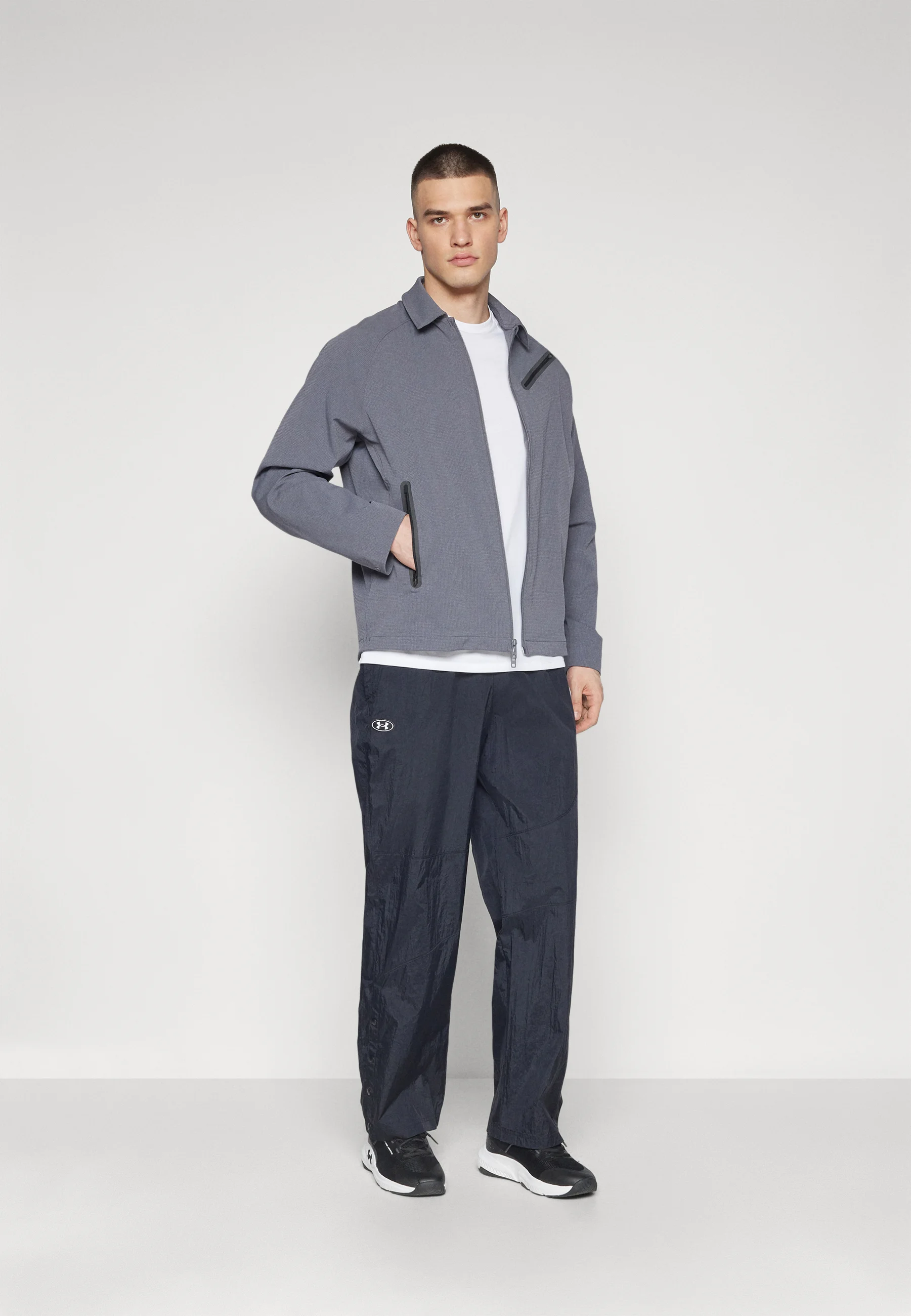 Chaqueta deportiva Under Armour UNSTOPPABLE AIRVENT