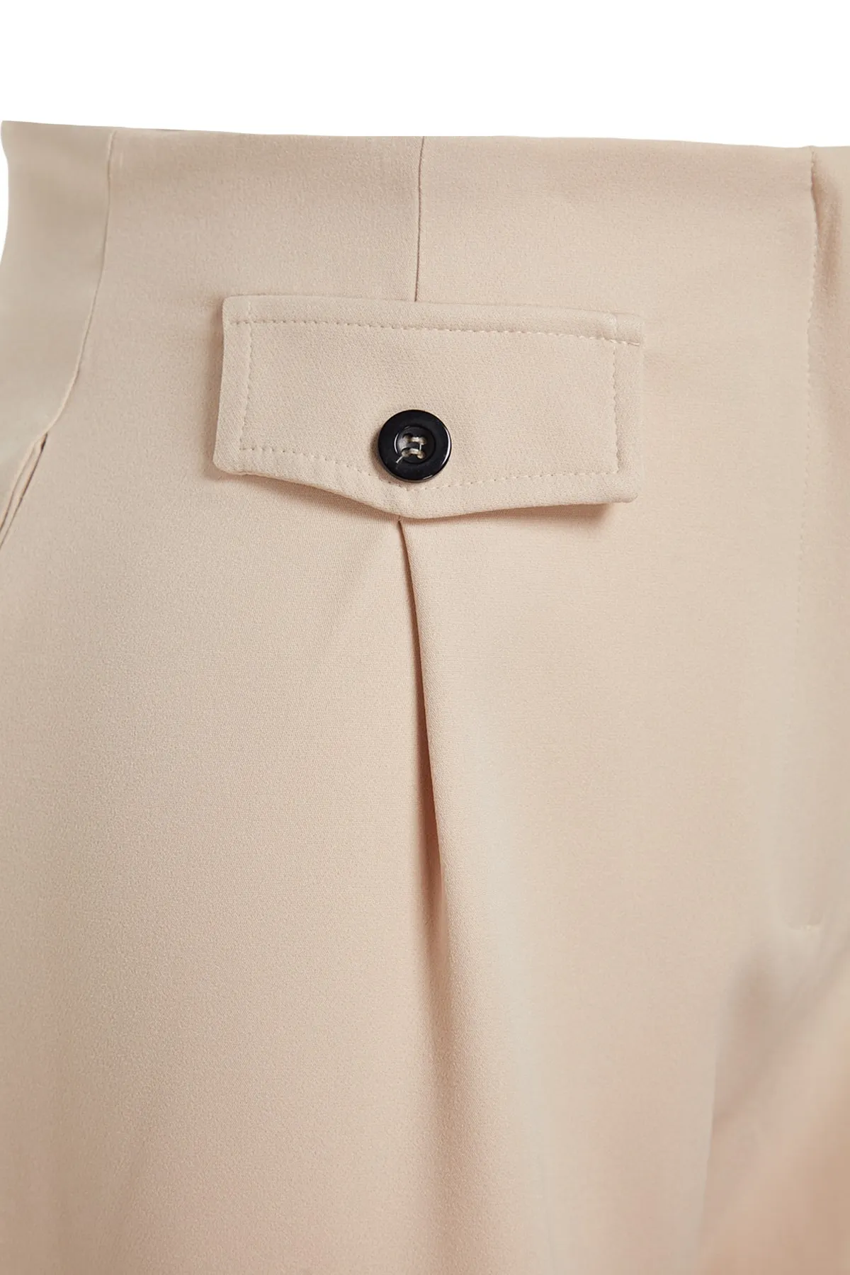 Trendyol Curve  Cremefarbene gewebte Hose mit Taschendetail TBBAW24AR00015