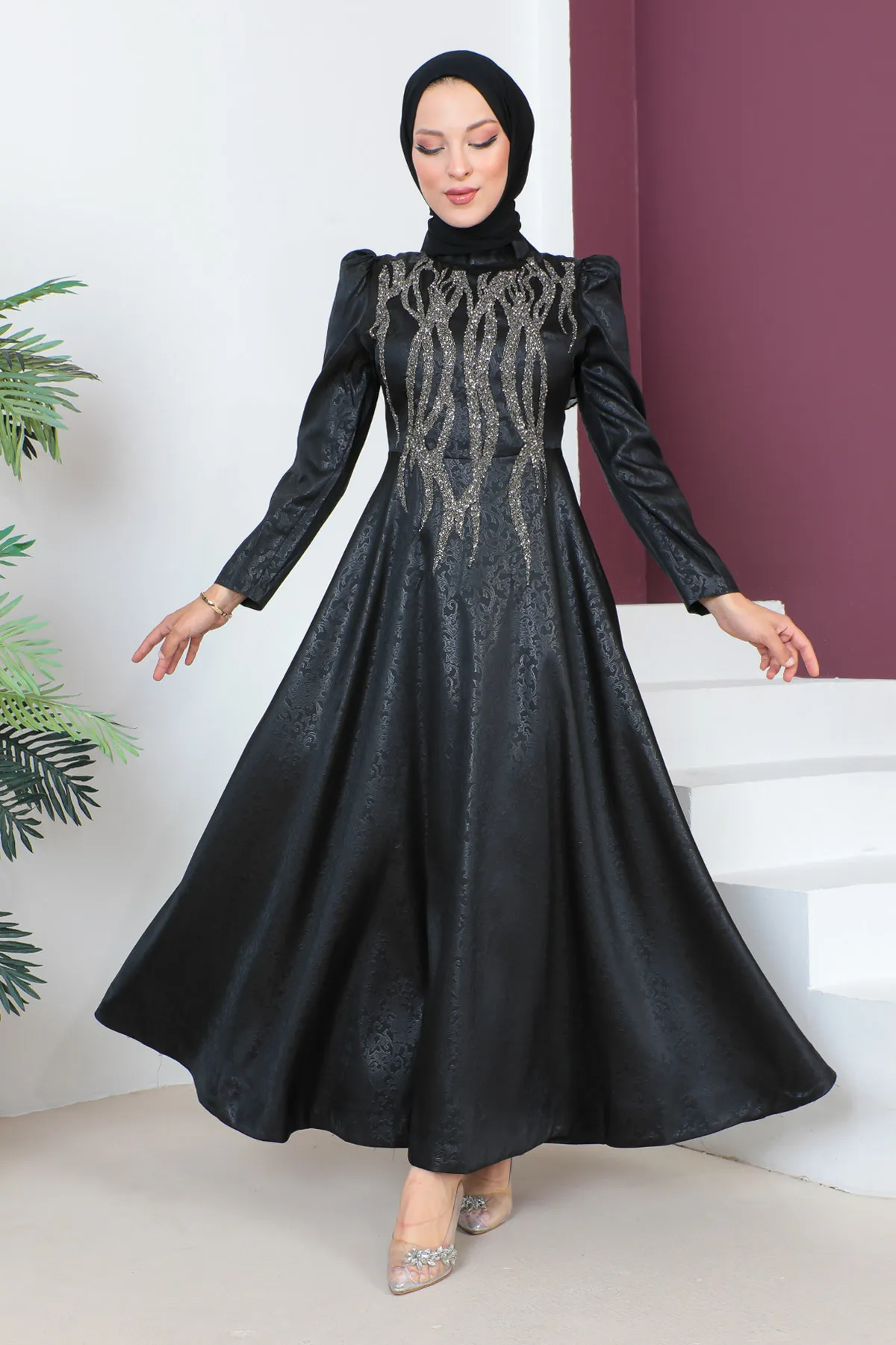 Tesettür Dünyası  Abendkleid mit Paillettendetail auf der Vorderseite TSD230634 Schwarz