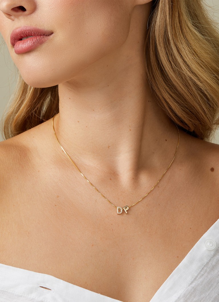 Pandantiv cu vârf de diamant K din aur galben, diamant de 0.05ct, literă alfabetului